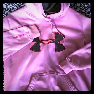 🧟‍♀️👻Under armour hoodie😈